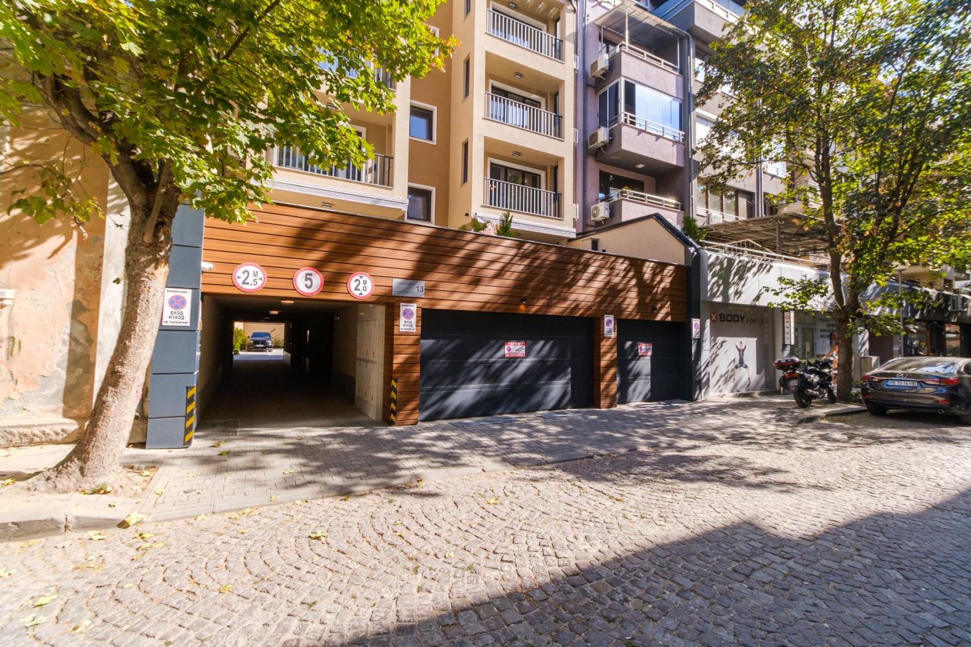 Ldv 13 1-Bedroom Apartments Free Private Parking Plovdiv Exterior foto